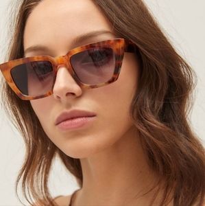 Urban Outfitters Carson Chunky Rectangle Sunglasses